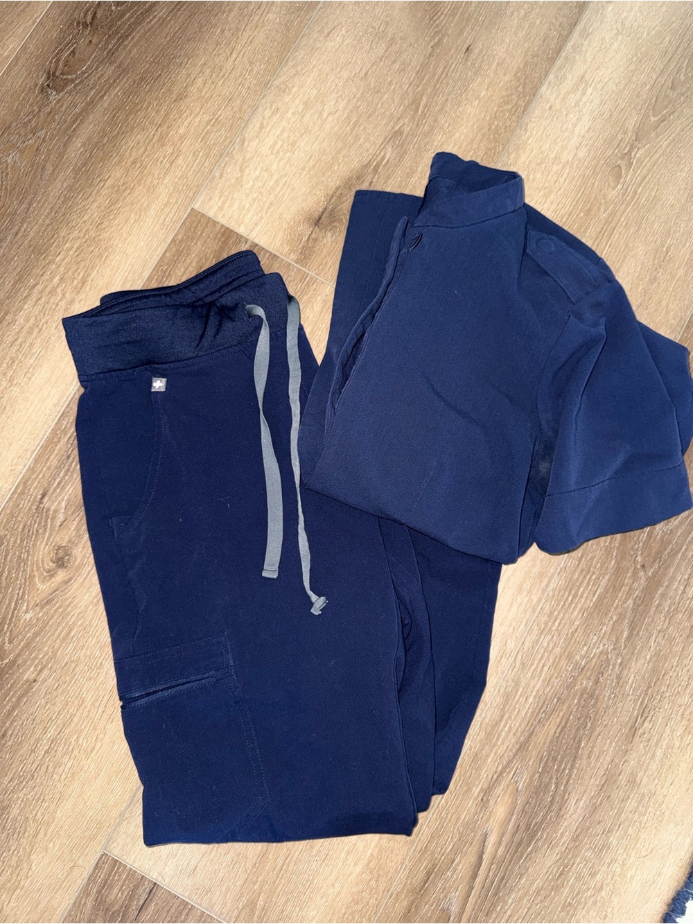 Figs Navy Blue Zamora Jogger Scrub Pants Lira Epaulet Top Set Small Tall